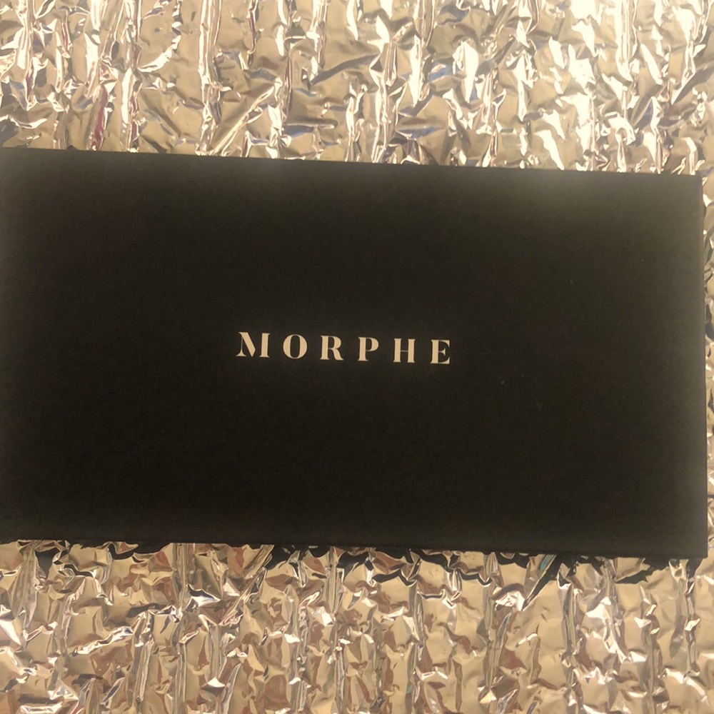 Morphe Talkin Flirty Eyeshadow Palette
